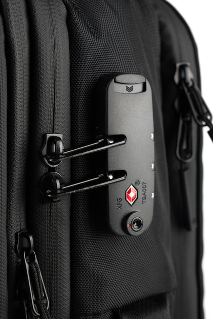 Travel Mate Light TSA lock detail