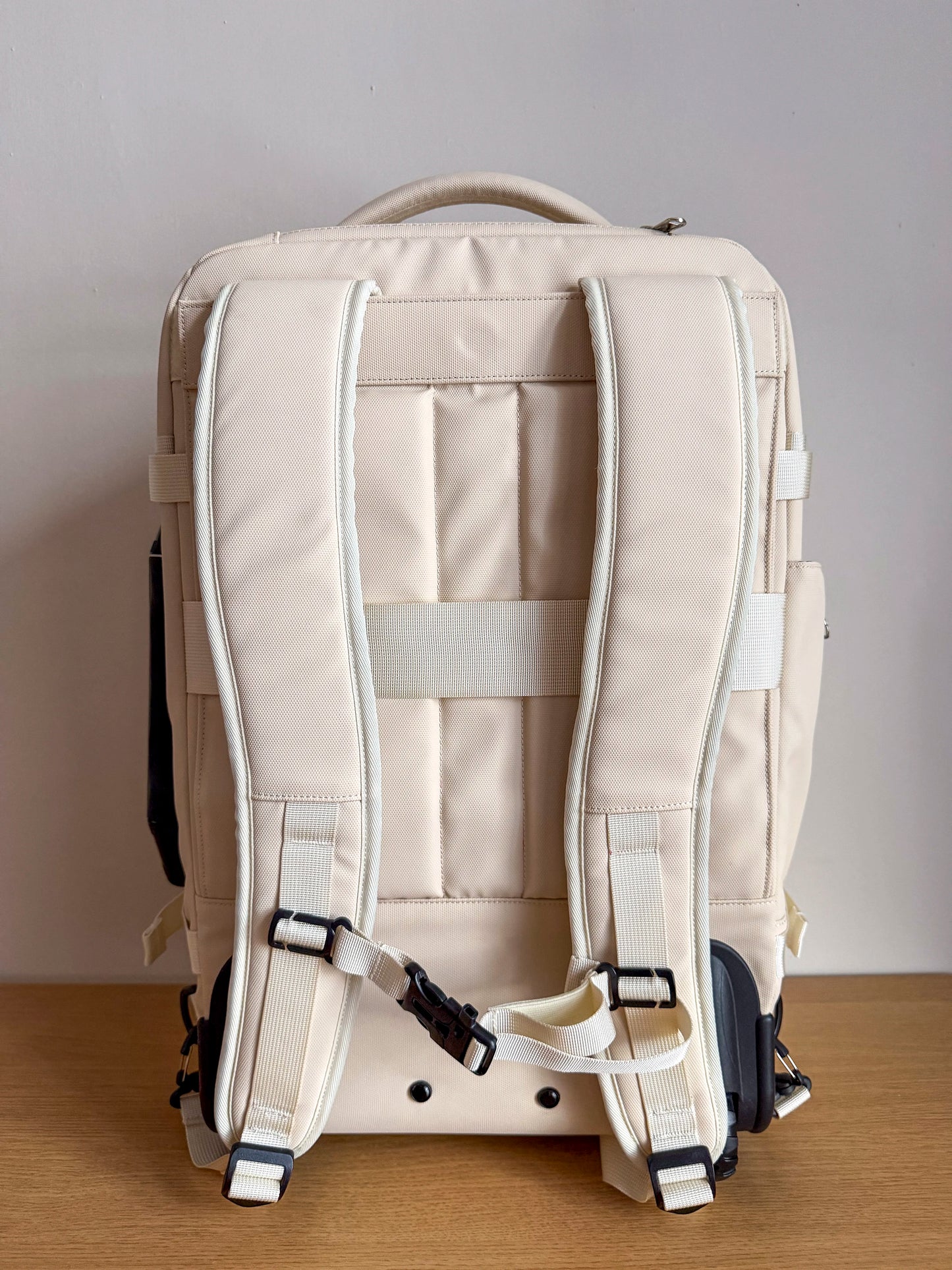 Travel Mate max